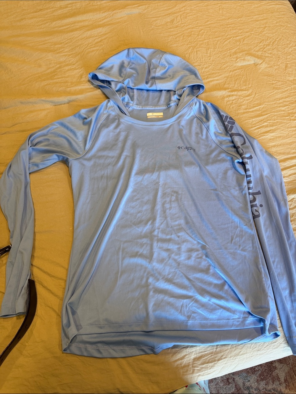 Columbia Women's Light Blue Hooded Sun Shirt